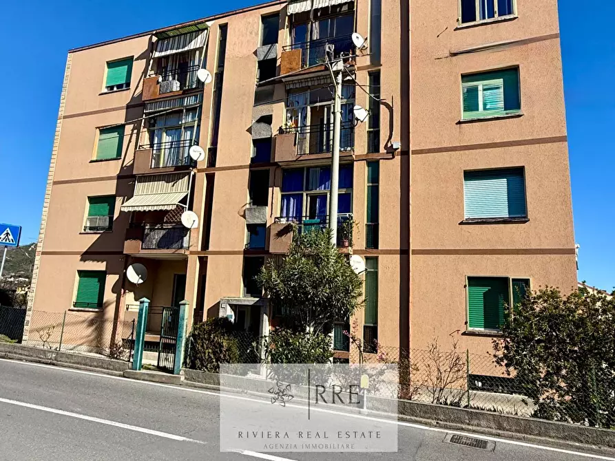 Immagine 30 di Appartamento in vendita  in Zona Poeti Alta a Loano