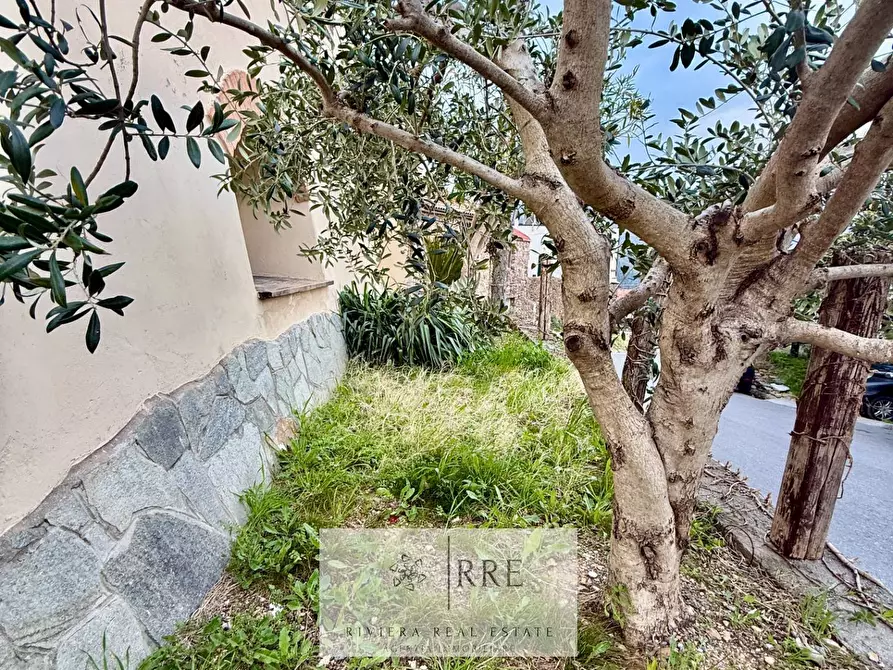 Immagine 51 di Casa indipendente in vendita  in fraz. Segno a Quiliano