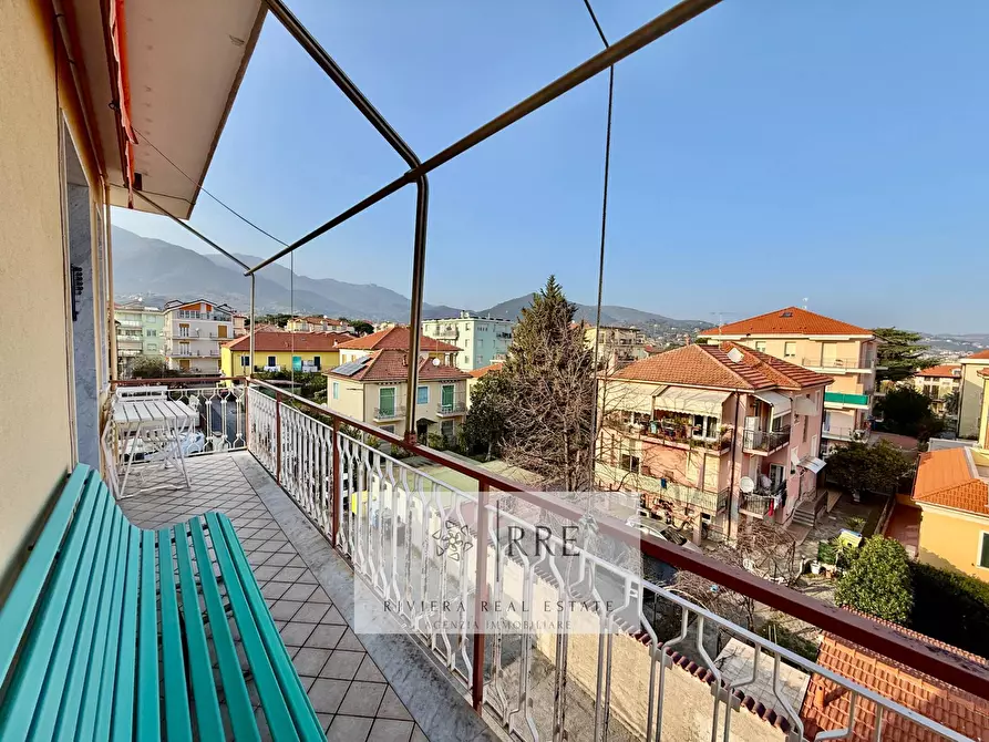 Immagine 22 di Appartamento in vendita  in Via Dante Alighieri a Loano