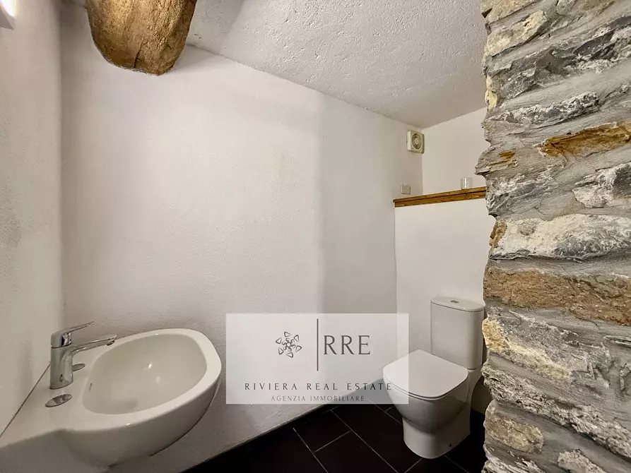 Immagine 34 di Rustico / casale in vendita  in Borgata Aracà a Montalto Carpasio