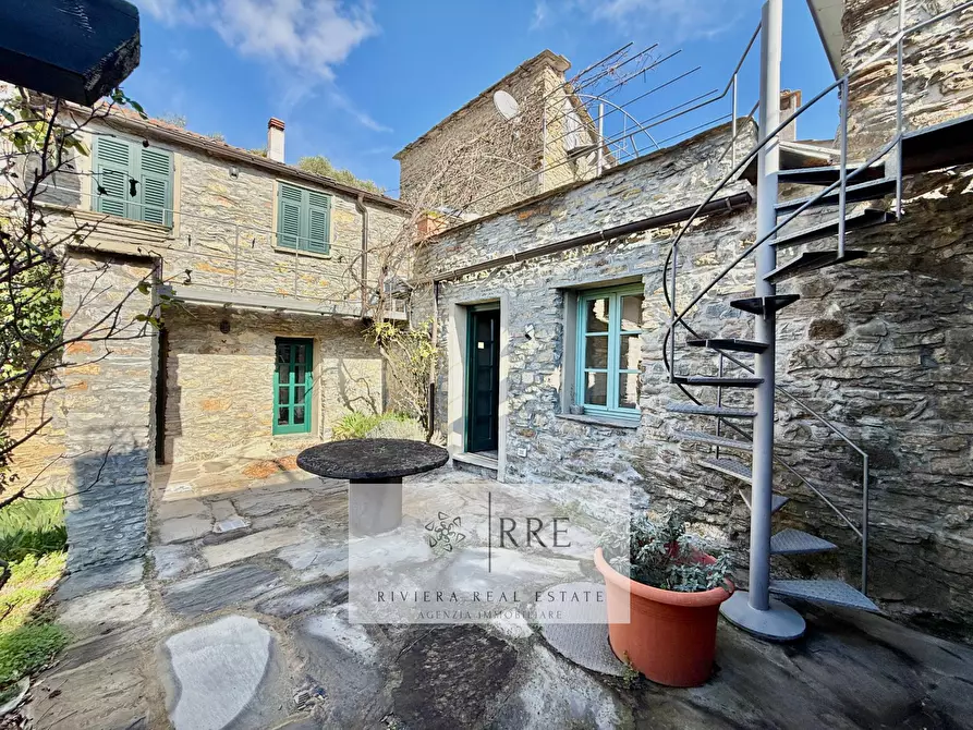 Immagine 4 di Rustico / casale in vendita  in Borgata Aracà a Montalto Carpasio