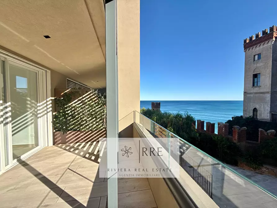 Immagine 2 di Appartamento in vendita  in Via Aurelia a Balestrino