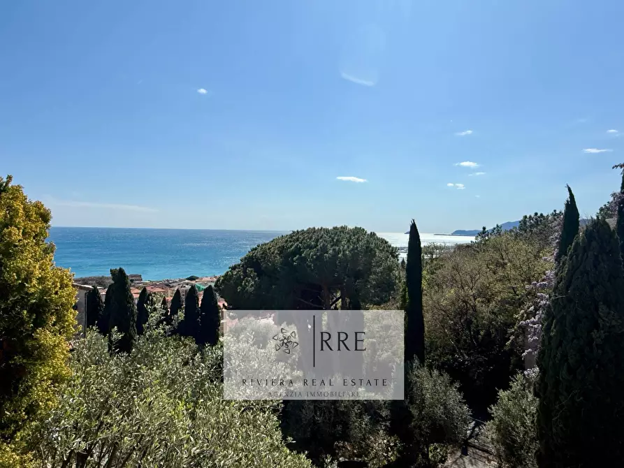 Immagine 13 di Villa in vendita  in via Paganini a Giustenice