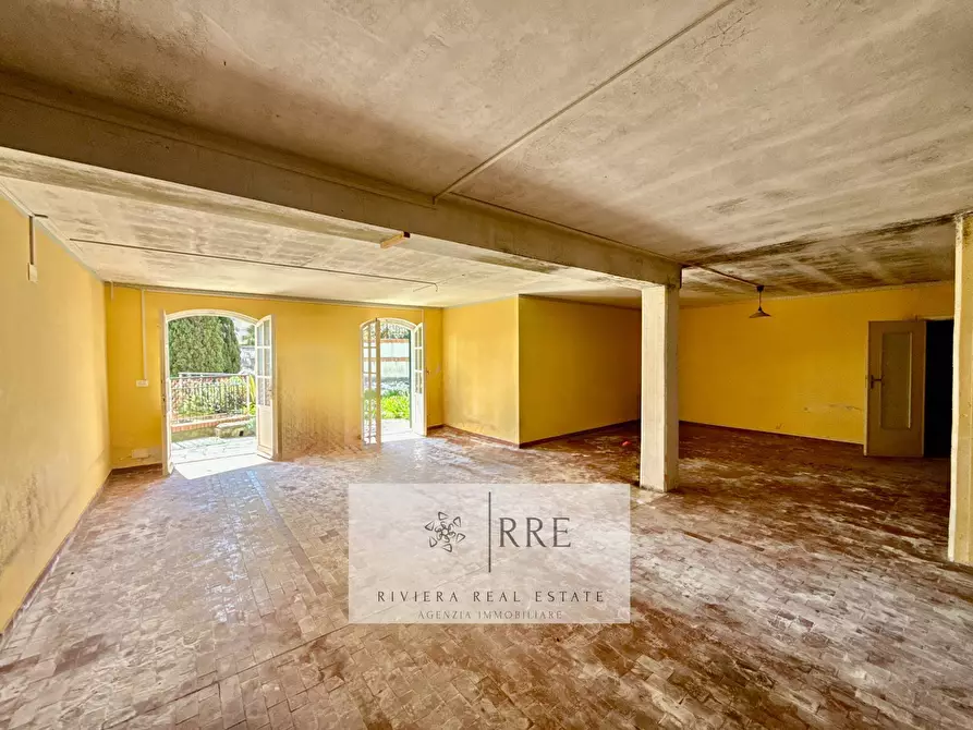 Immagine 24 di Villa in vendita  in via Paganini a Giustenice