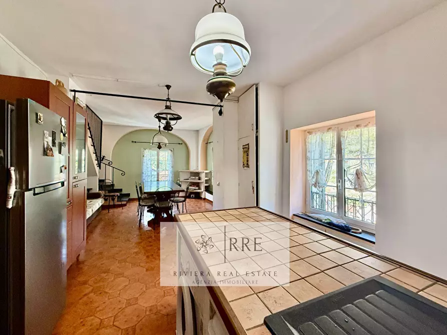 Immagine 8 di Attico in vendita  in Frazione Lavina - Piazza Sant' Antonio Abate a Aquila D'arroscia