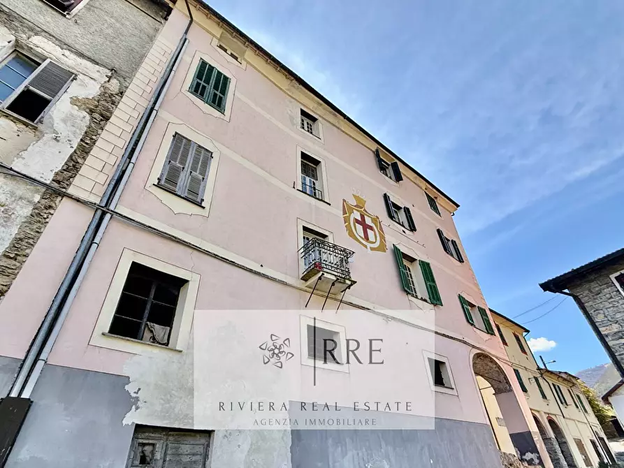 Immagine 38 di Attico in vendita  in Frazione Lavina - Piazza Sant' Antonio Abate a Aquila D'arroscia