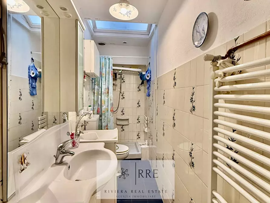 Immagine 24 di Attico in vendita  in Frazione Lavina - Piazza Sant' Antonio Abate a Aquila D'arroscia