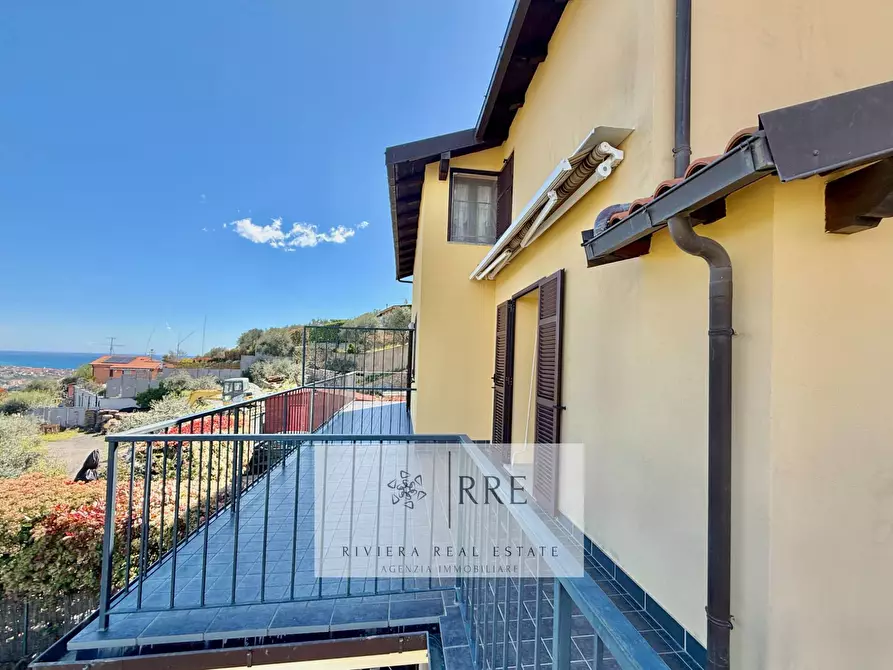 Immagine 34 di Villetta a schiera in vendita  in strada Civezza - Poggi a Imperia