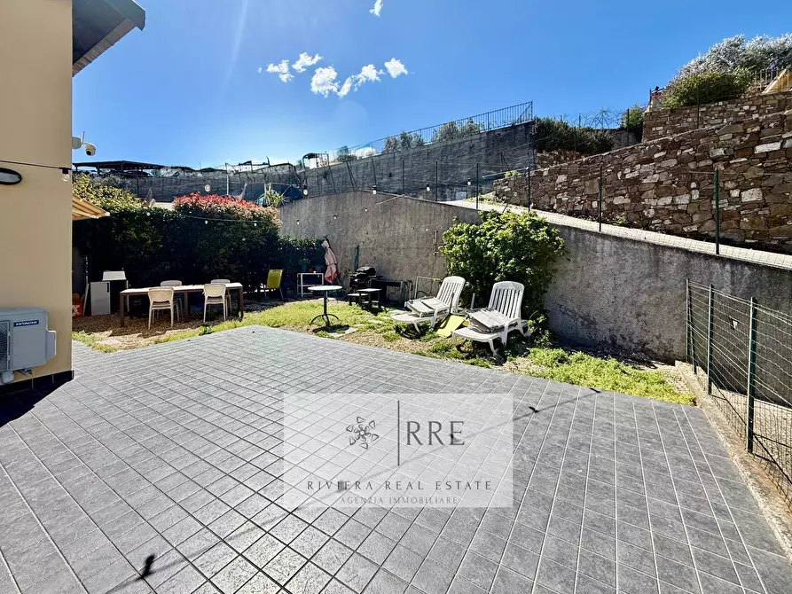 Immagine 28 di Villetta a schiera in vendita  in strada Civezza - Poggi a Imperia