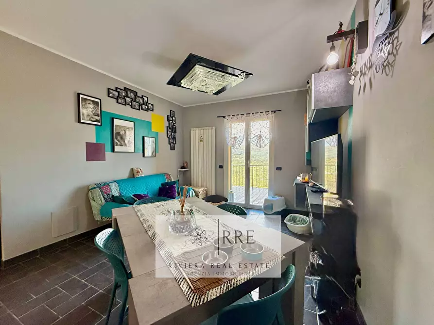 Immagine 11 di Villetta a schiera in vendita  in strada Civezza - Poggi a Imperia