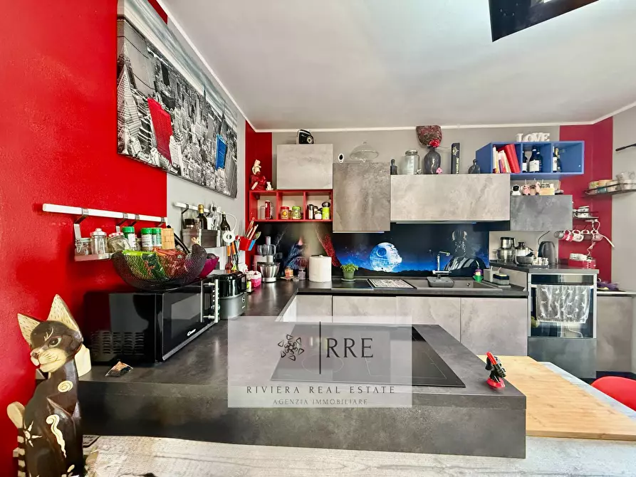 Immagine 16 di Villetta a schiera in vendita  in strada Civezza - Poggi a Imperia