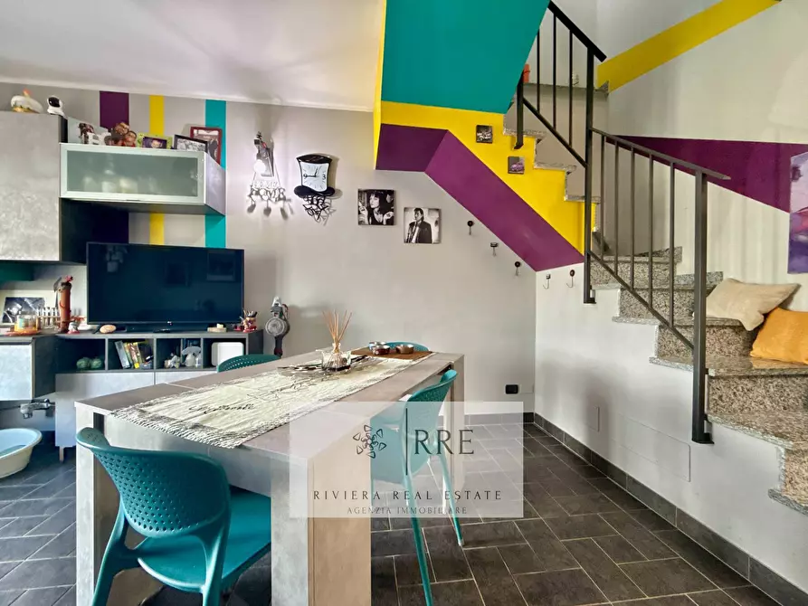 Immagine 19 di Villetta a schiera in vendita  in strada Civezza - Poggi a Imperia