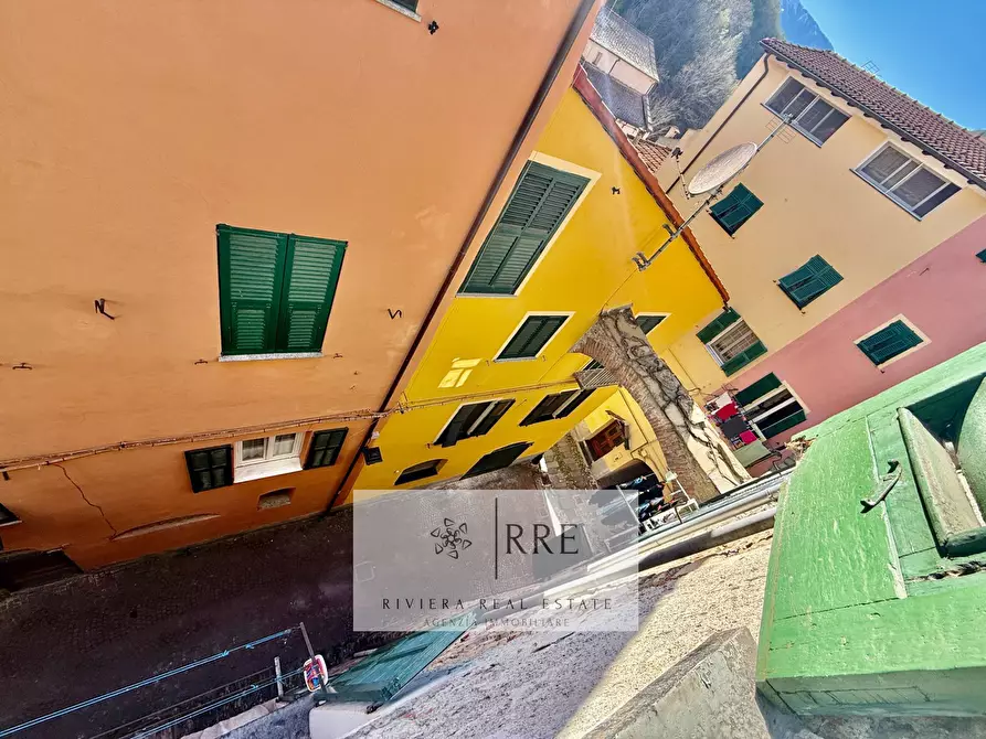 Immagine 15 di Appartamento in vendita  in via Piave - Pieve di Teco a Armo