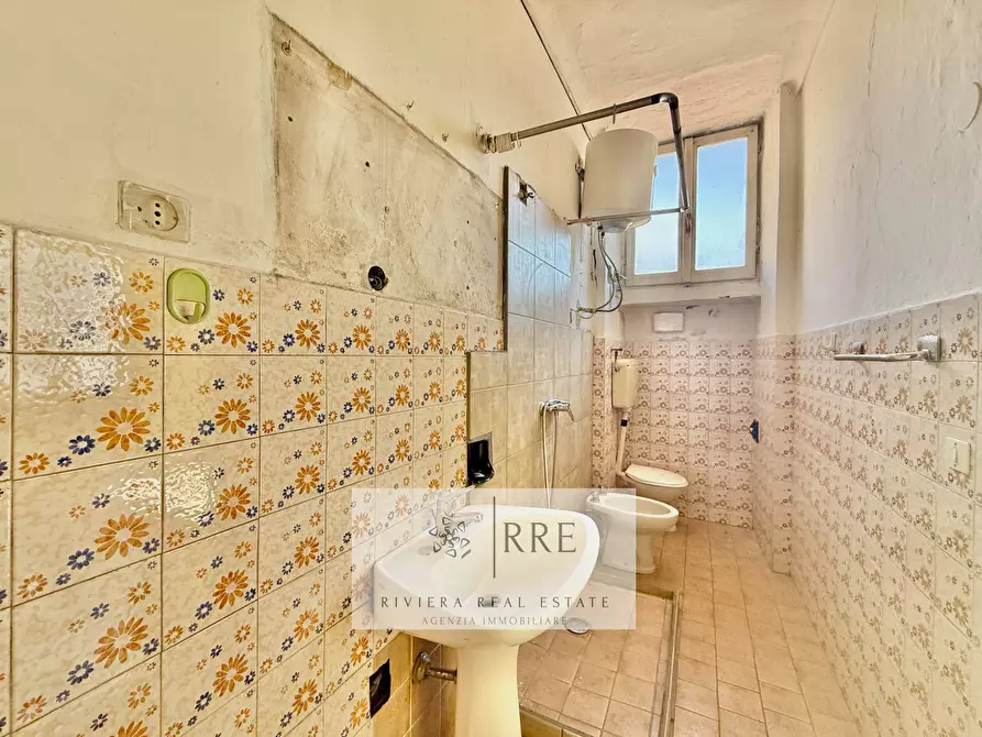 Immagine 11 di Appartamento in vendita  in via Piave - Pieve di Teco a Armo