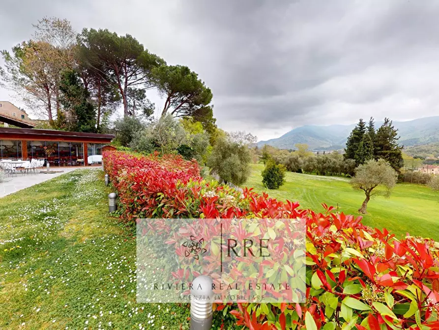 Immagine 68 di Villa in vendita  in Via del Golf a Casanova Lerrone