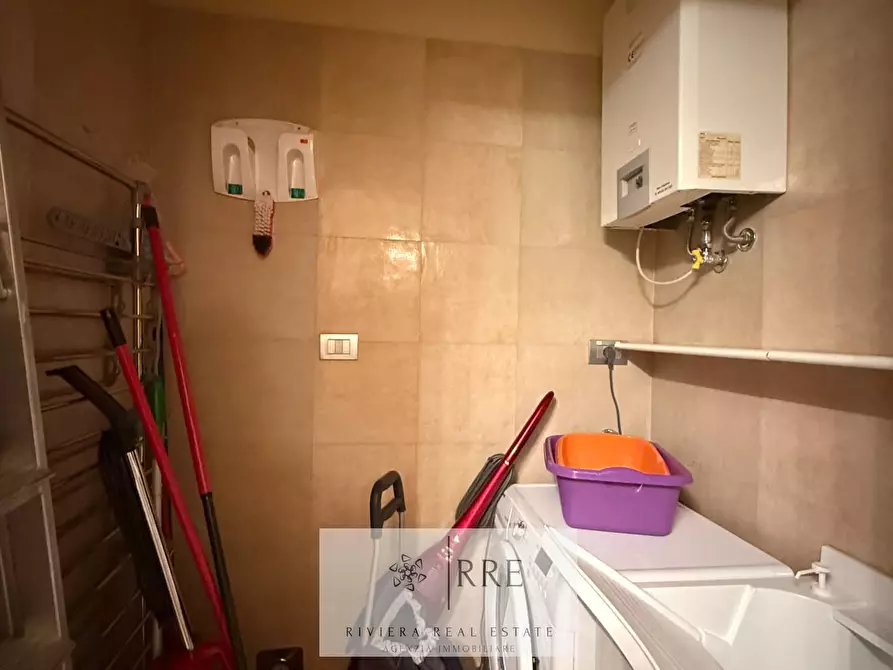 Immagine 39 di Appartamento in vendita  in nel Budello a Alassio