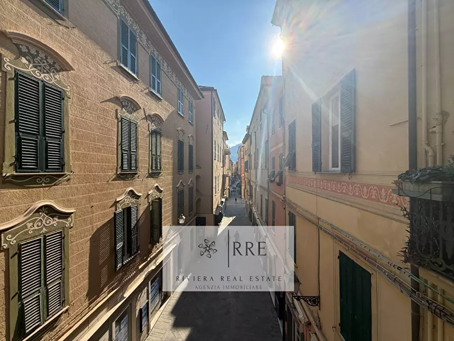 Immagine 53 di Appartamento in vendita  in nel Budello a Alassio