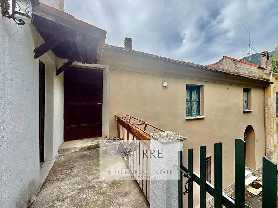 Immagine 56 di Casa indipendente in vendita  in Borgata Chiesa a Loano