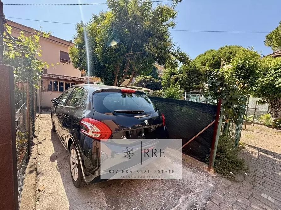 Immagine 14 di Appartamento in vendita  in Via Vignasse a Cipressa