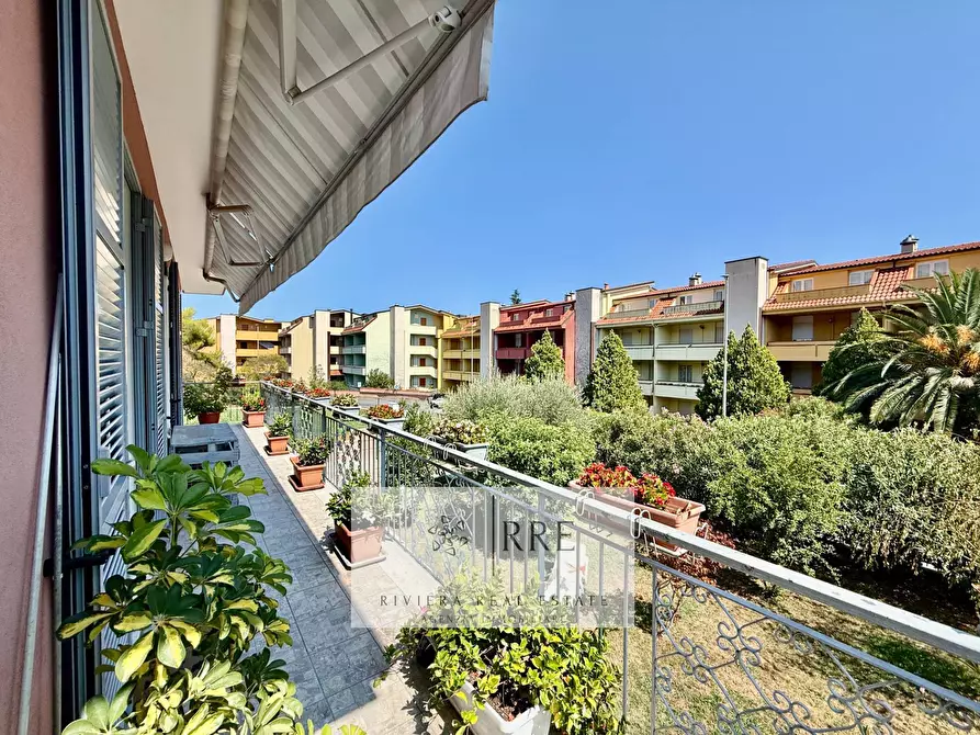 Immagine 9 di Appartamento in vendita  in Via degli Alpini a Loano