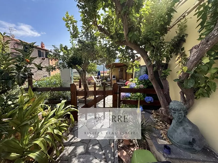 Immagine 39 di Villa in vendita  in via Gandolfi a Boissano