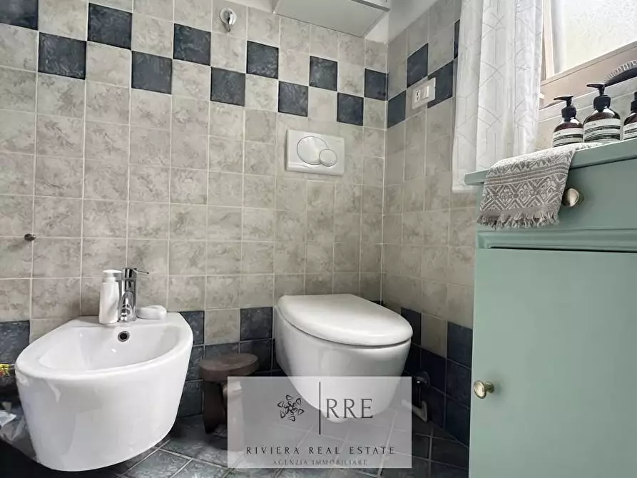 Immagine 25 di Villa in vendita  in via Gandolfi a Boissano