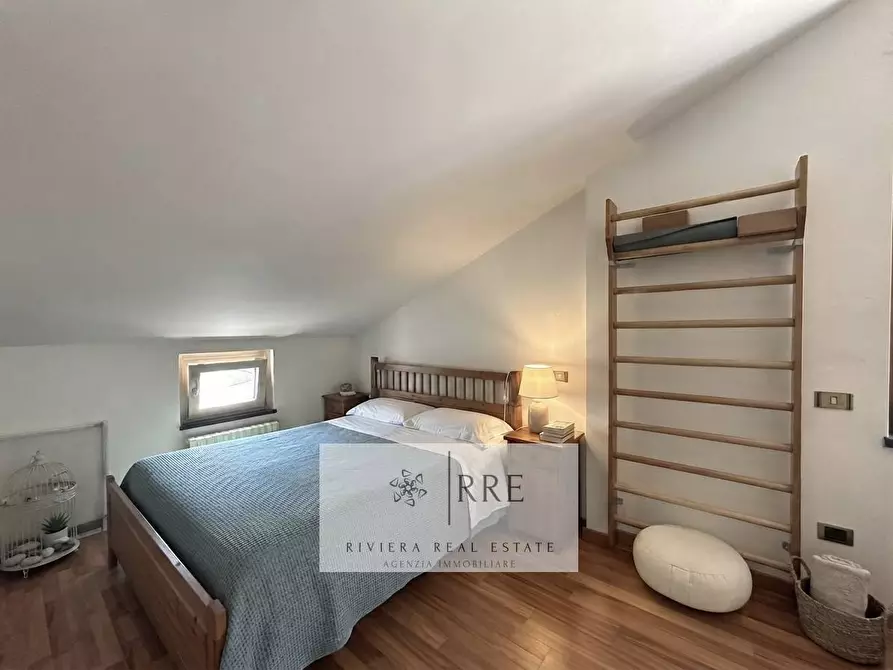 Immagine 34 di Villa in vendita  in via Gandolfi a Boissano