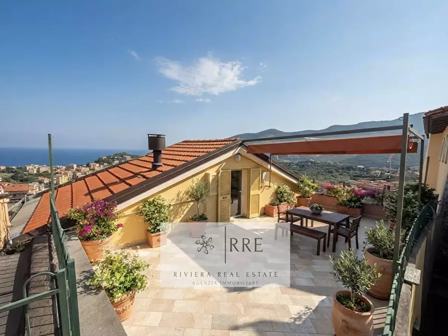 Immagine 37 di Villa in vendita  in via Gandolfi a Boissano