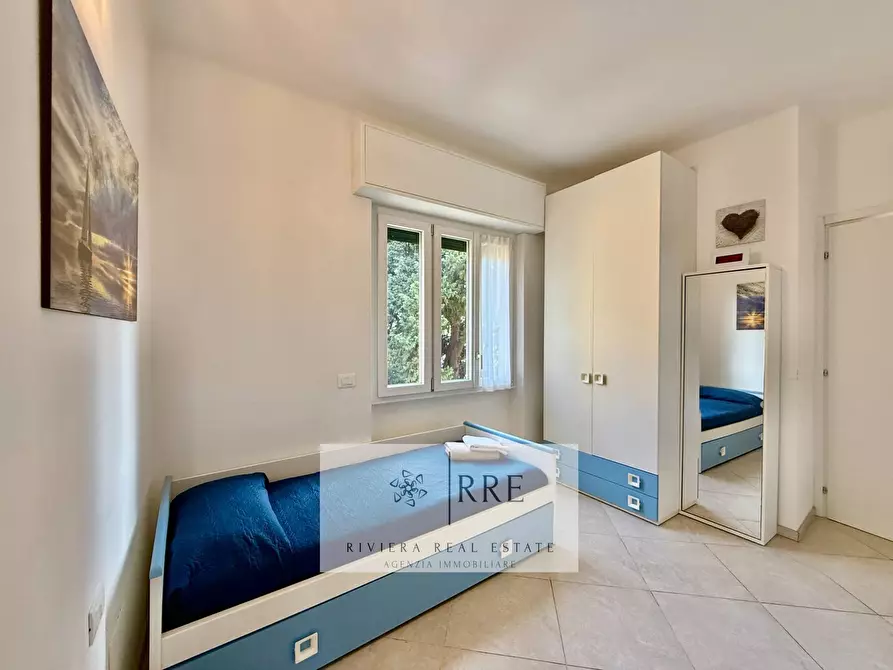 Immagine 22 di Appartamento in vendita  in via Rangè a Alassio