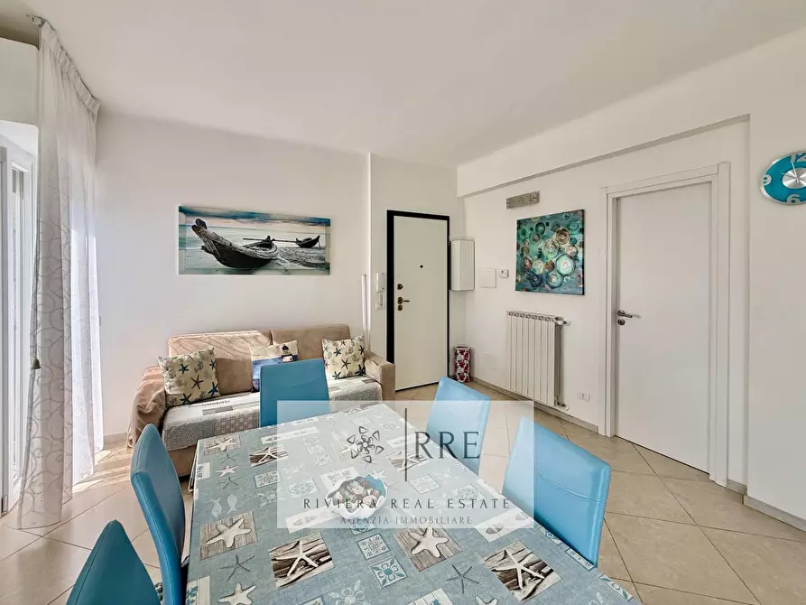 Immagine 16 di Appartamento in vendita  in via Rangè a Alassio