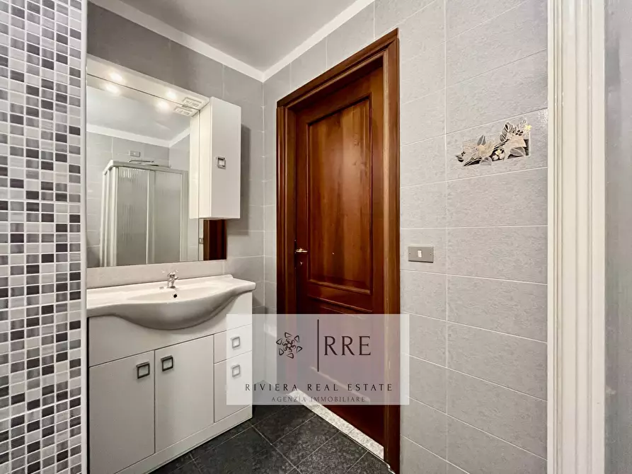 Immagine 12 di Appartamento in vendita  in Via San Damiano a Andora