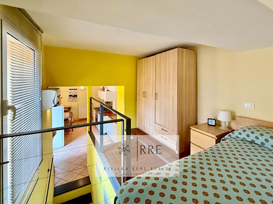 Immagine 15 di Appartamento in vendita  in corso Mario Ponzoni a Armo