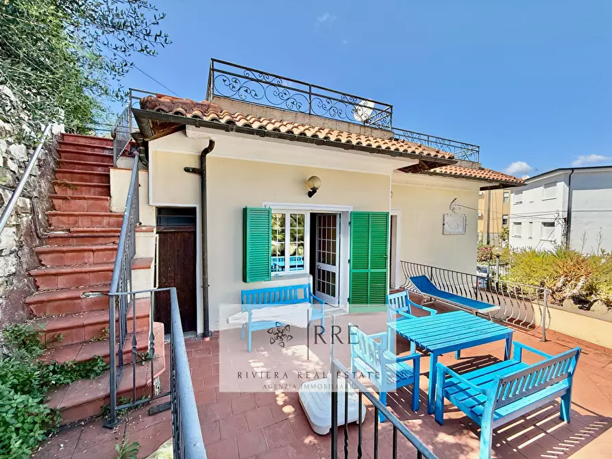 Immagine 4 di Villa in vendita  in via Sant'Elmo a Diano Arentino