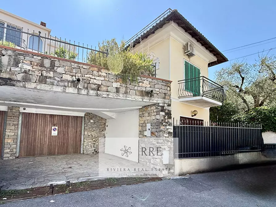 Immagine 13 di Villa in vendita  in via Sant'Elmo a Diano Arentino