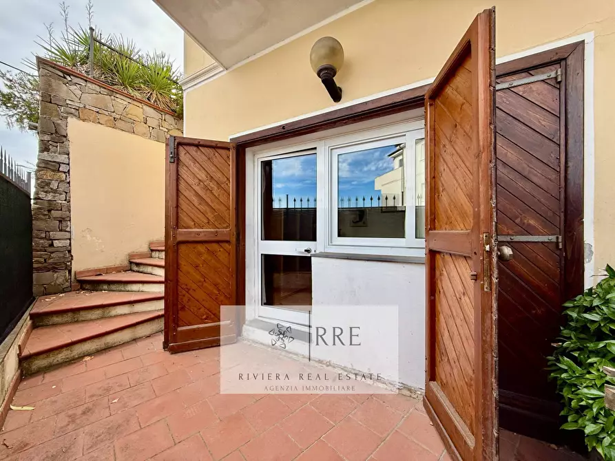 Immagine 26 di Villa in vendita  in via Sant'Elmo a Diano Arentino