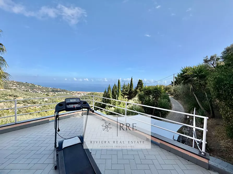 Immagine 32 di Villa in vendita  in via Costa Lupara a Alassio