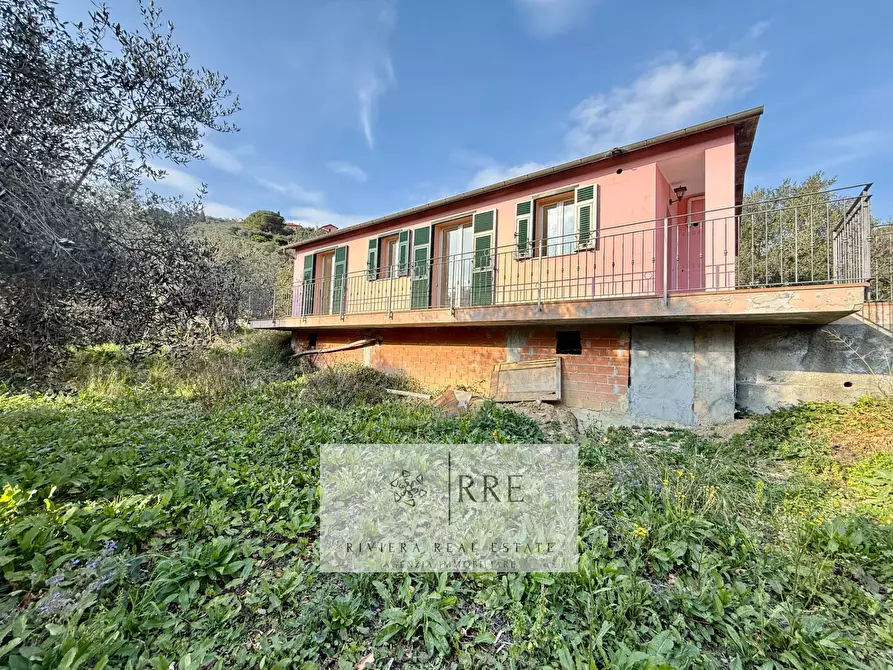 Immagine 25 di Villa in vendita  in via Fanny Roncati Carli a Imperia