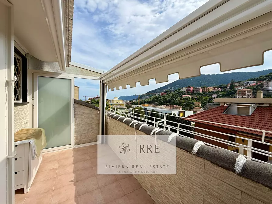 Immagine 29 di Appartamento in vendita  in via Bavera a Alassio