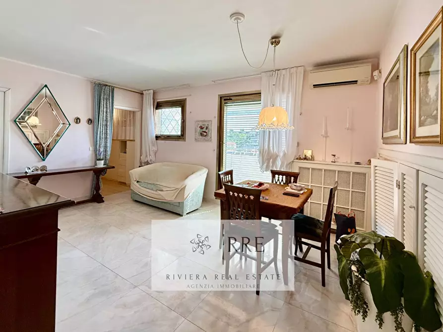 Immagine 7 di Appartamento in vendita  in via Bavera a Alassio