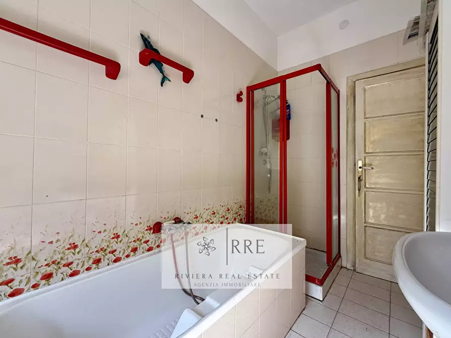 Immagine 12 di Appartamento in vendita  in via Accame a Giustenice