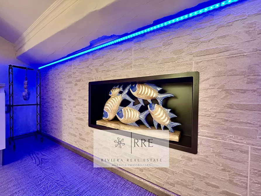 Immagine 9 di Appartamento in vendita  in via Garibaldi a Loano