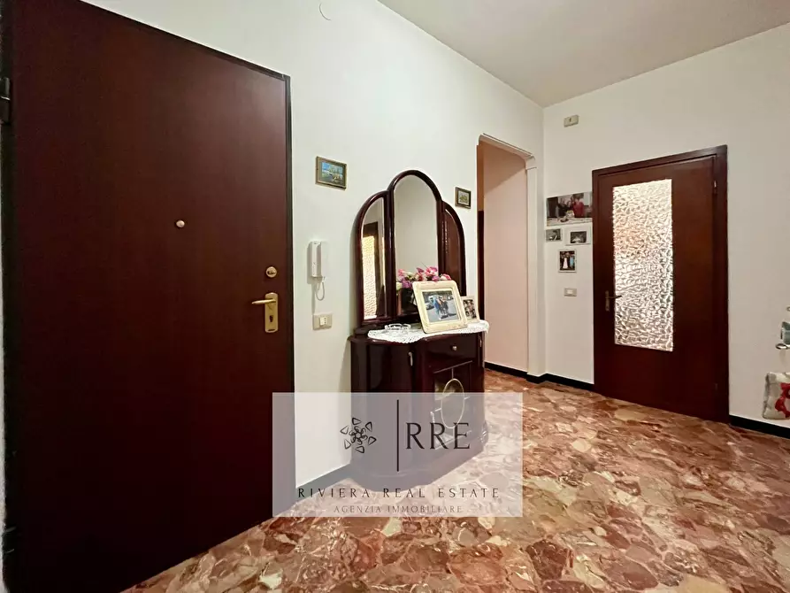 Immagine 17 di Appartamento in vendita  in Via Giacomo Puccini a Albenga