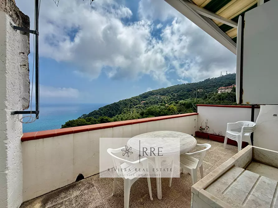 Immagine 4 di Appartamento in vendita  in frazione Rollo a Balestrino