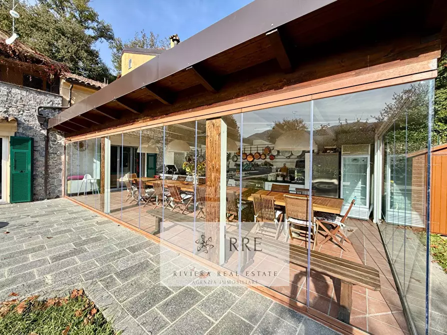 Immagine 13 di Villa in vendita  in dentro il Golf Club a Casanova Lerrone