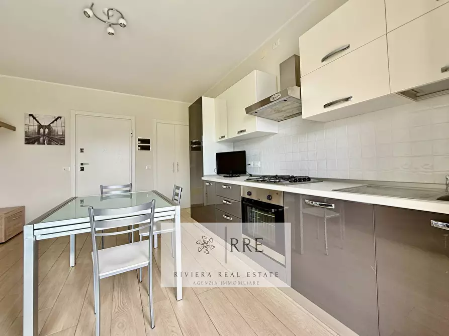 Immagine 9 di Appartamento in vendita  in Via Ugo la Malfa a Albenga