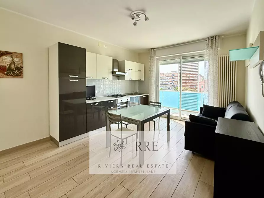 Immagine 8 di Appartamento in vendita  in Via Ugo la Malfa a Albenga