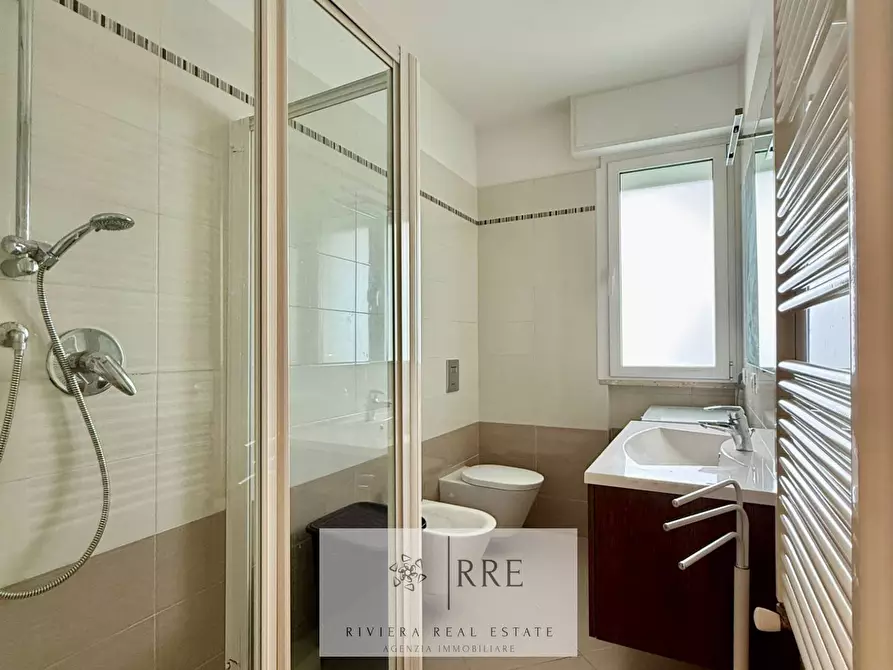 Immagine 22 di Appartamento in vendita  in Via Ugo la Malfa a Albenga