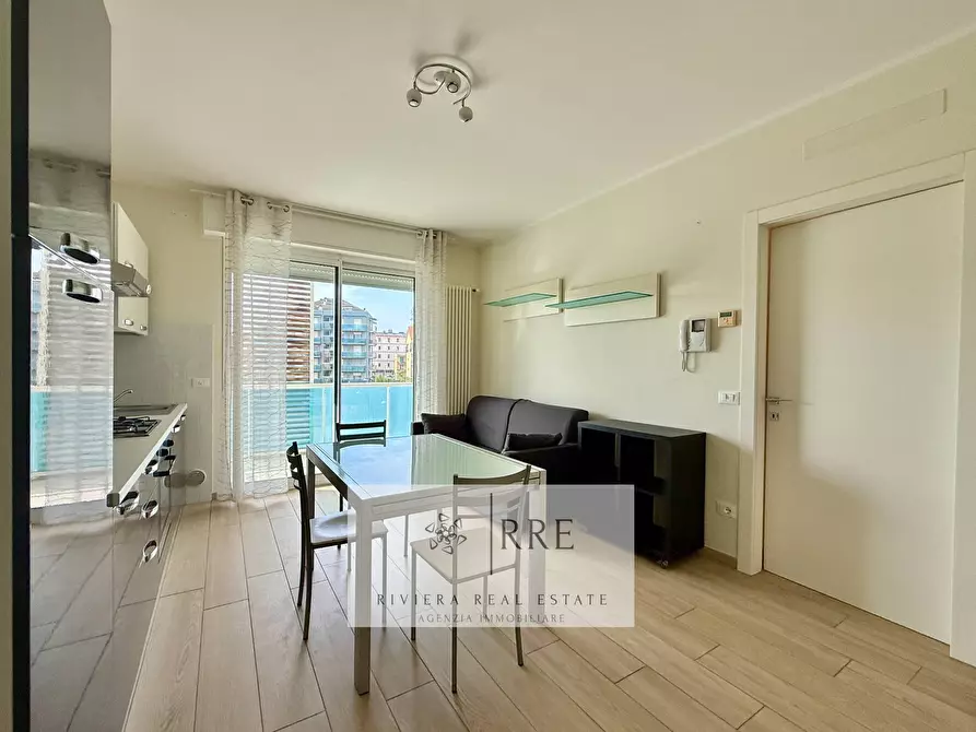 Immagine 6 di Appartamento in vendita  in Via Ugo la Malfa a Albenga