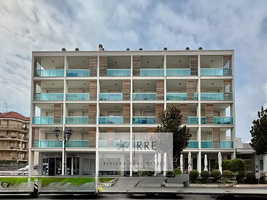 Immagine 29 di Appartamento in vendita  in Via Ugo la Malfa a Albenga