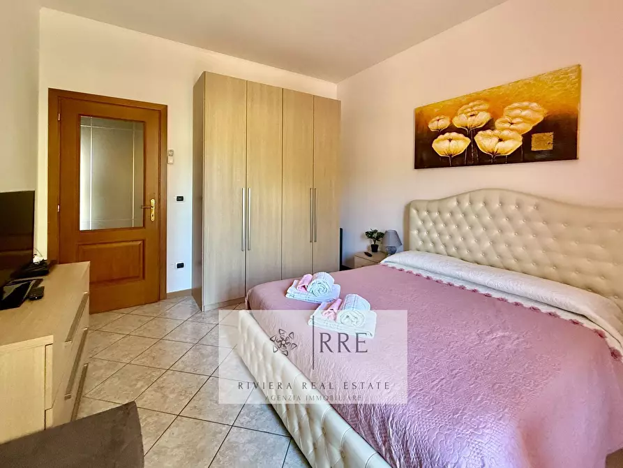 Immagine 17 di Appartamento in vendita  in via Aurelia a Loano